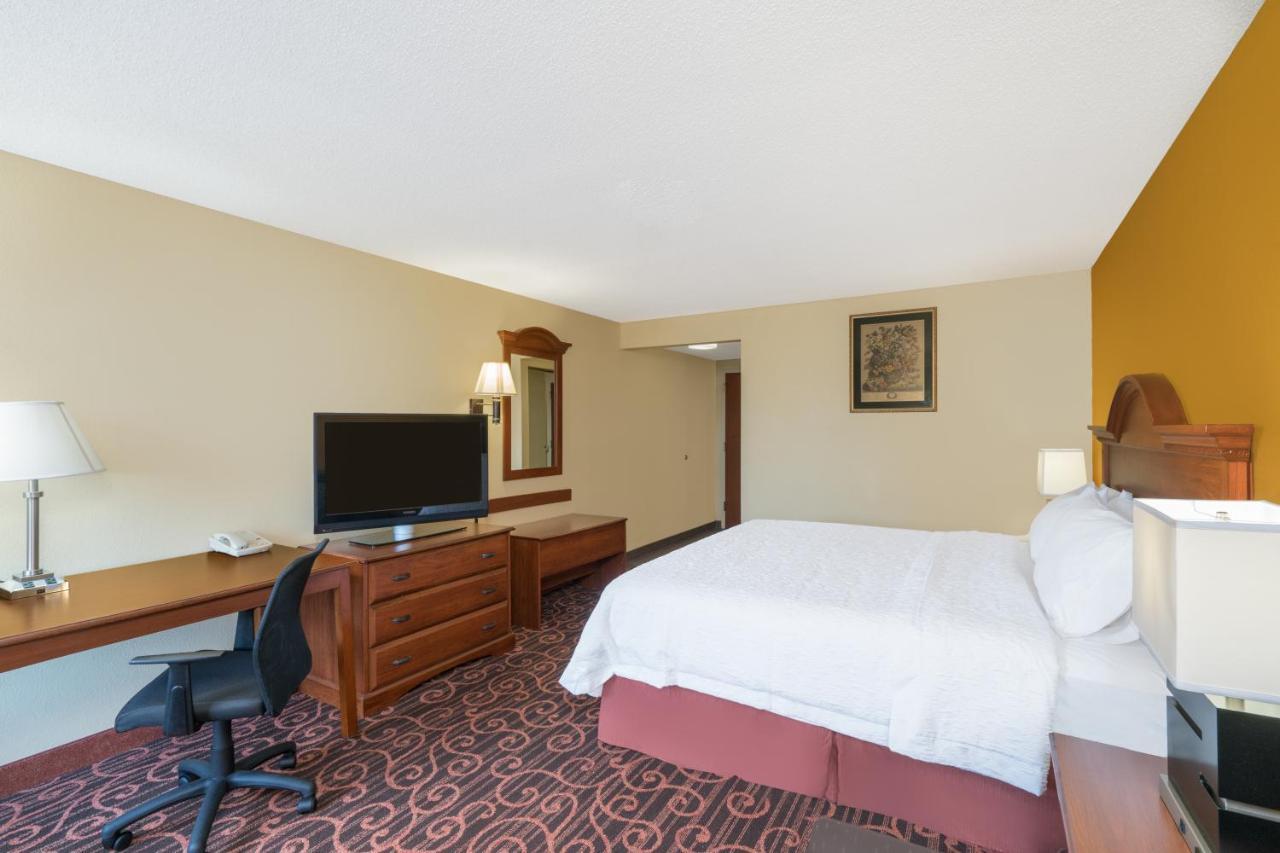 Hamilton Inn Birmingham-Бессемер Екстер'єр фото