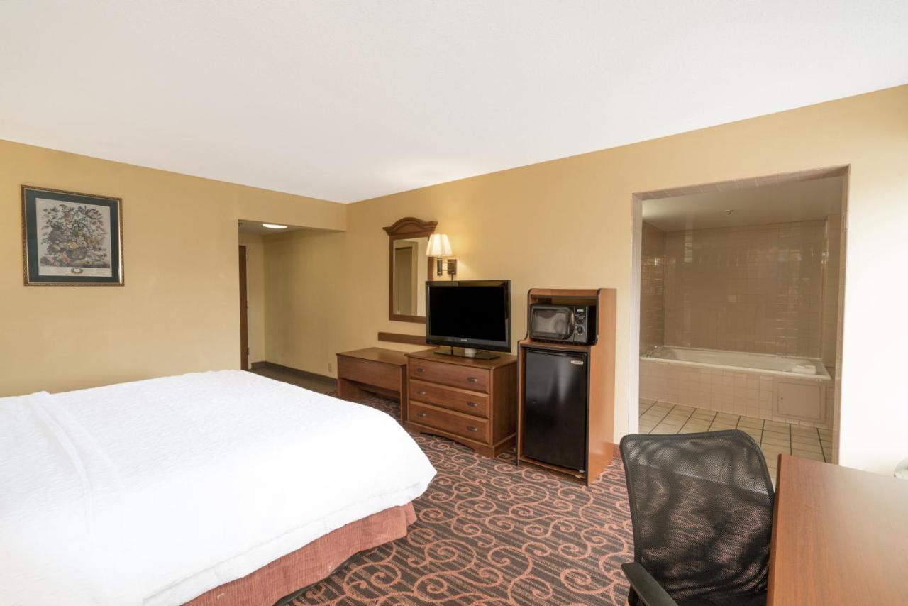 Hamilton Inn Birmingham-Бессемер Екстер'єр фото